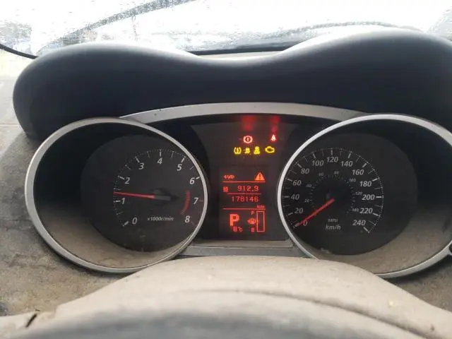 2013 MITSUBISHI OUTLANDER ES  