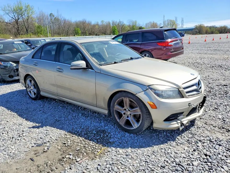 2011 MERCEDES-BENZ C 300  