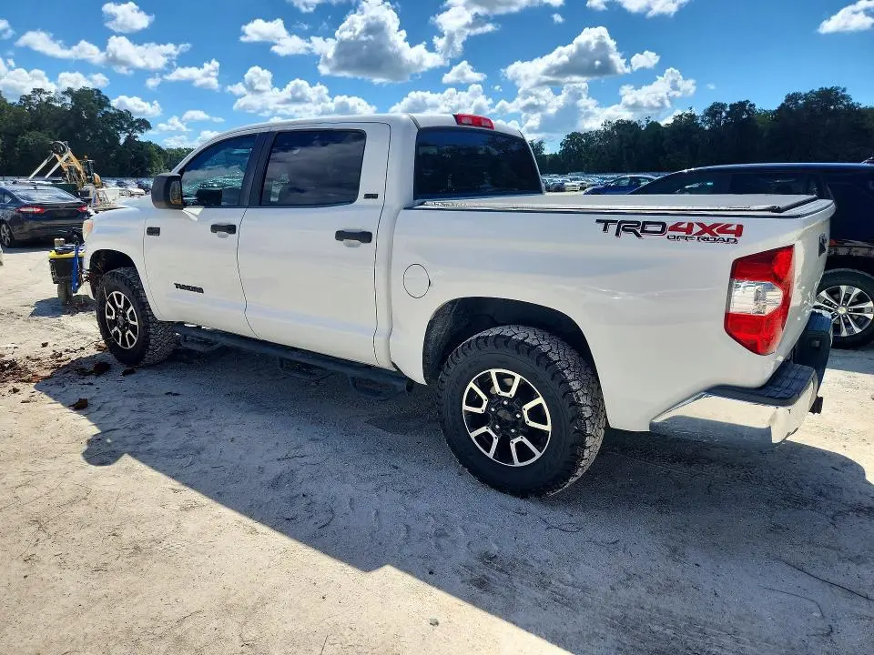 2015 TOYOTA TUNDRA SR5  