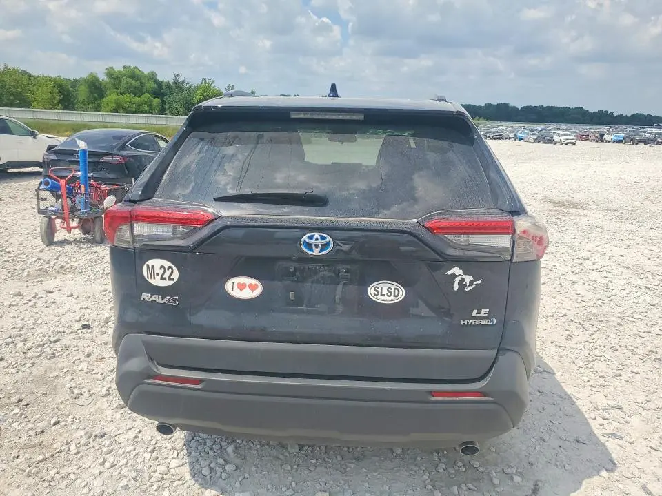 2024 TOYOTA RAV4 LE  