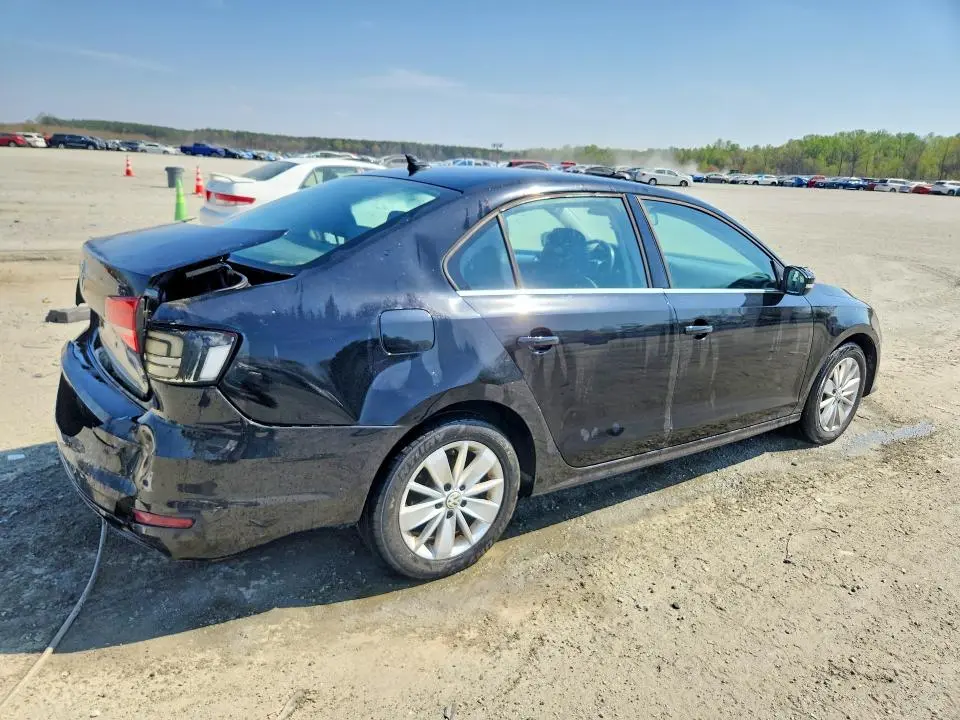 2015 VOLKSWAGEN JETTA SE  