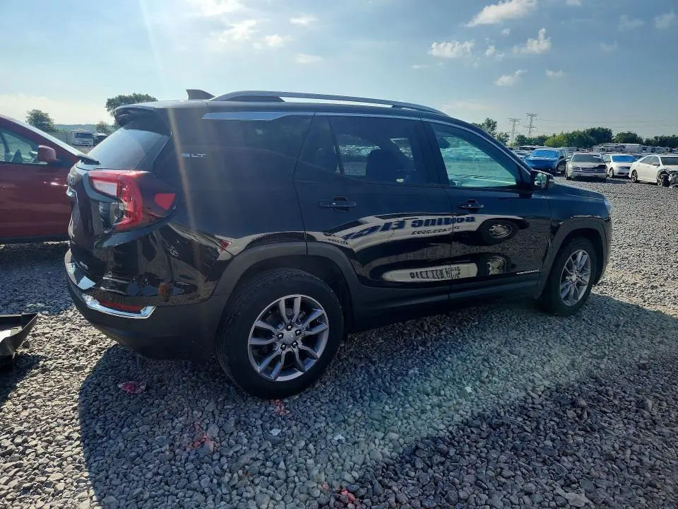2022 GMC TERRAIN SLT  