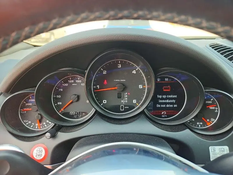2016 PORSCHE CAYENNE   
