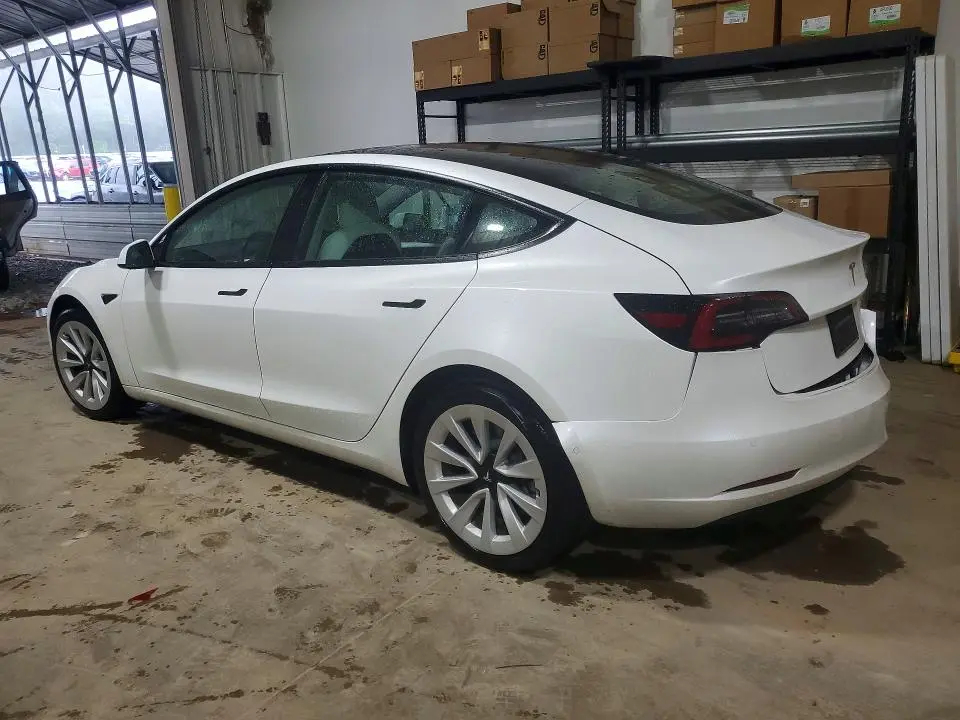 2021 TESLA MODEL 3   