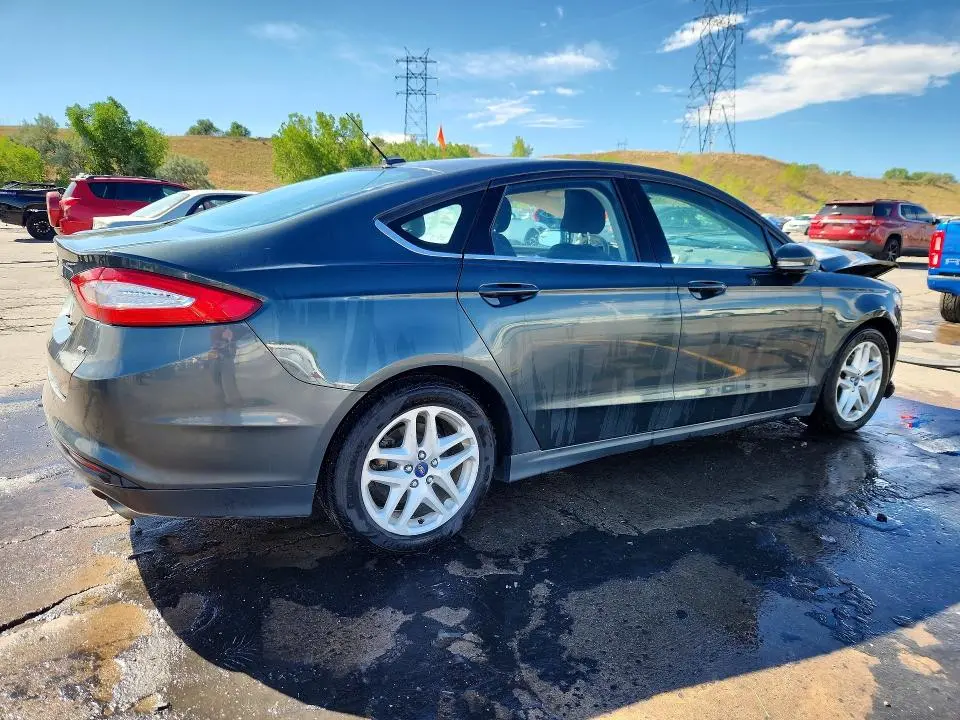2015 FORD FUSION SE  