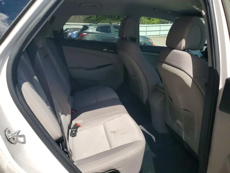 2016 HYUNDAI TUCSON SPORT  
