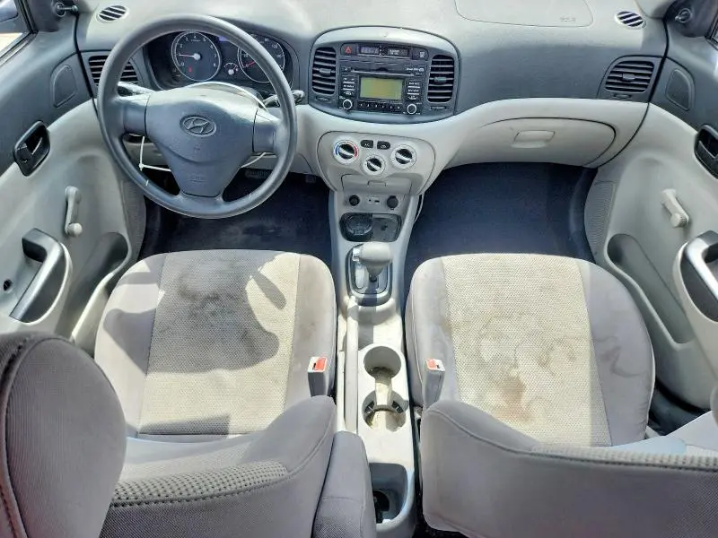 2010 HYUNDAI ACCENT GLS  