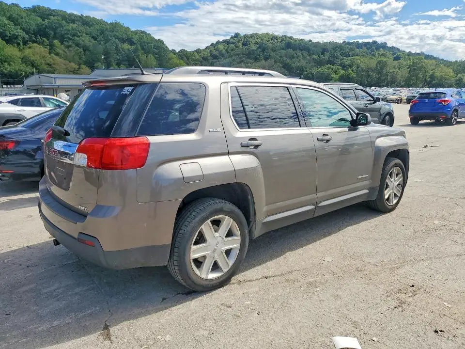 2011 GMC TERRAIN SLE  