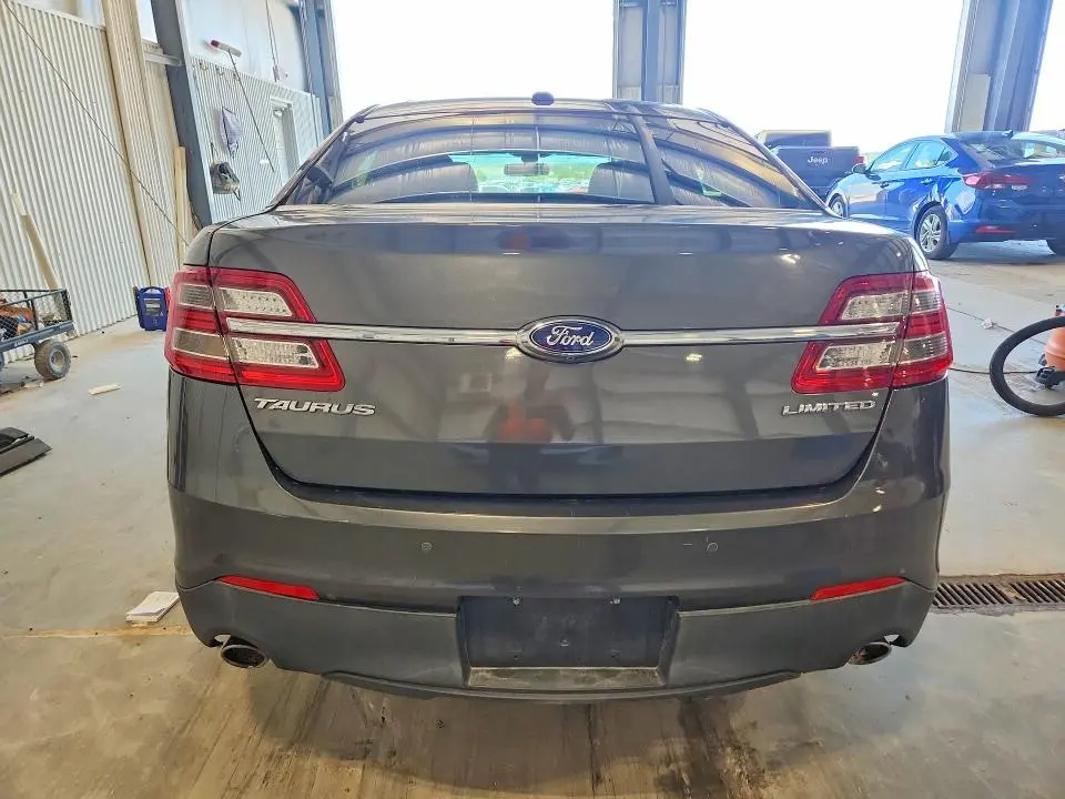 2015 FORD TAURUS LIMITED  