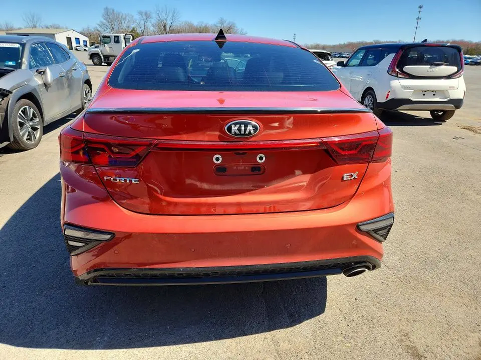 2019 KIA FORTE EX  