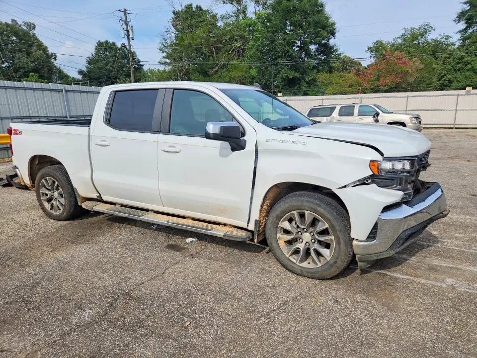 2019 CHEVROLET SILVERADO C1500 LT  