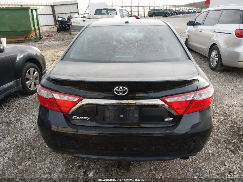 2015 TOYOTA CAMRY SE