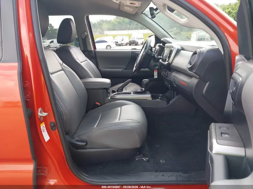 2018 TOYOTA TACOMA SR5 V6