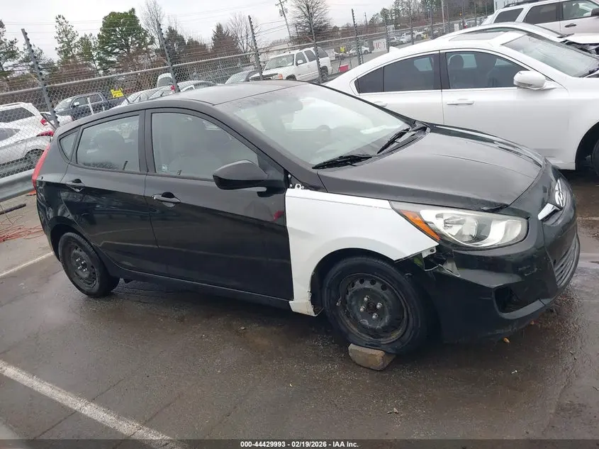 2014 HYUNDAI ACCENT GS