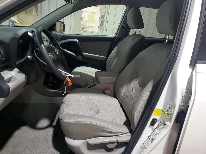 2012 TOYOTA RAV4 BASE  
