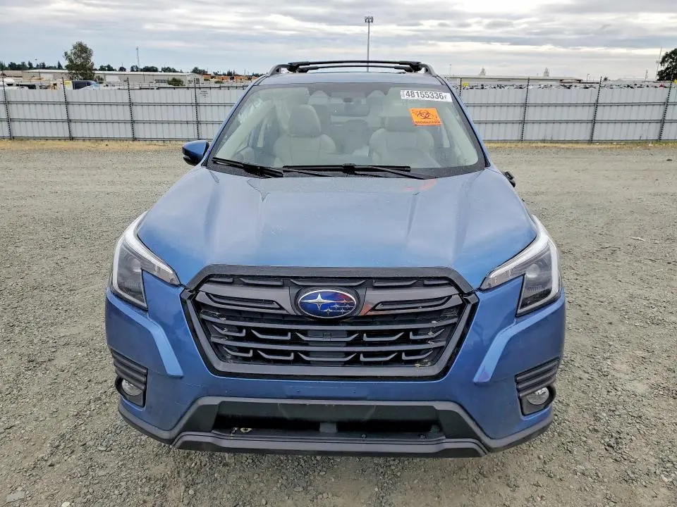 2022 SUBARU FORESTER LIMITED  