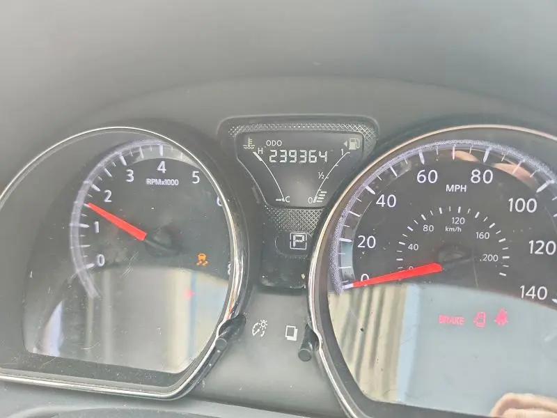 2018 NISSAN VERSA SV  