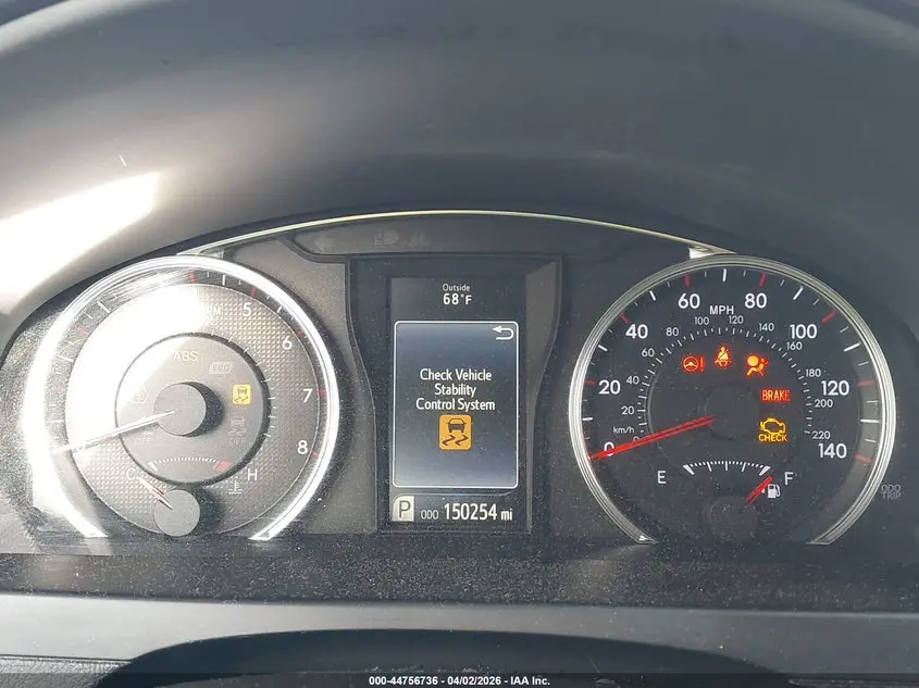 2016 TOYOTA CAMRY SE