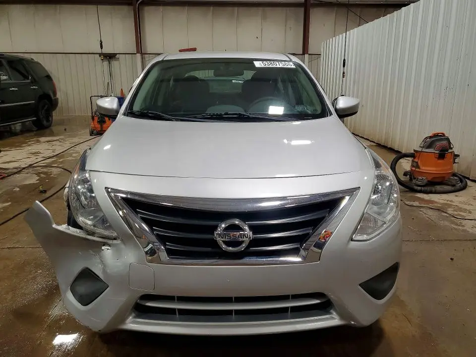 2017 NISSAN VERSA   