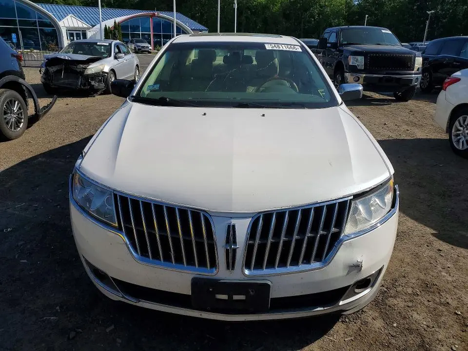 2011 LINCOLN MKZ   