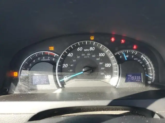 2012 TOYOTA CAMRY SE  