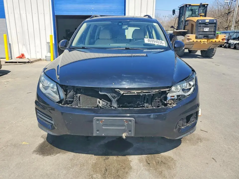 2016 VOLKSWAGEN TIGUAN S  