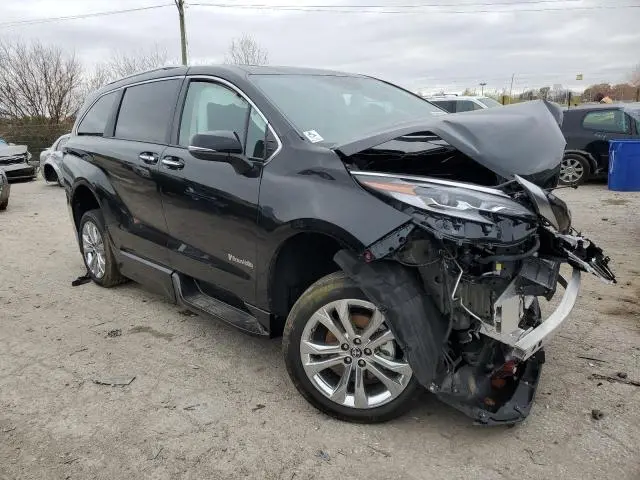 2023 TOYOTA SIENNA LIMITED  