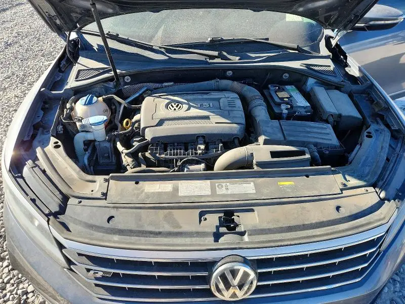 2017 VOLKSWAGEN PASSAT R-LINE  
