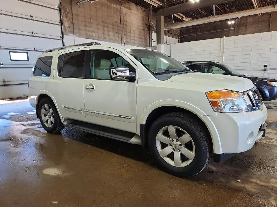 2013 NISSAN ARMADA SV  