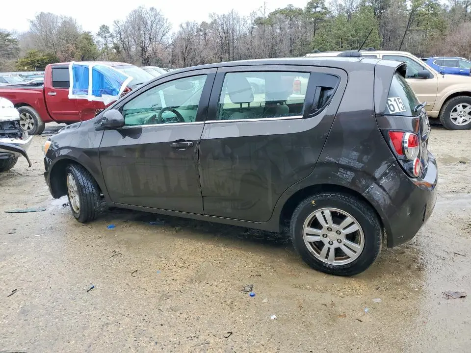 2015 CHEVROLET SONIC LT  