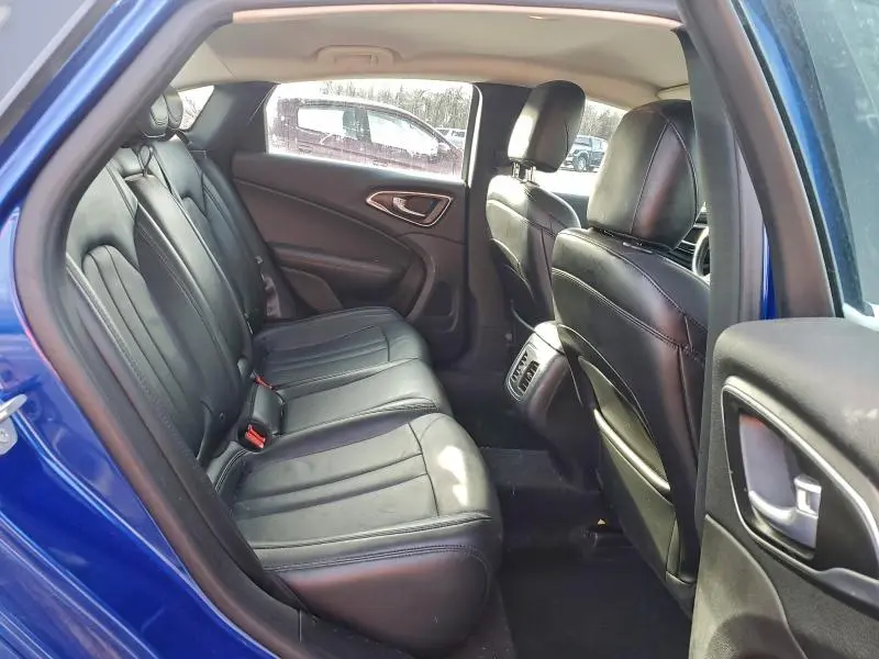 2016 CHRYSLER 200 LIMITED  