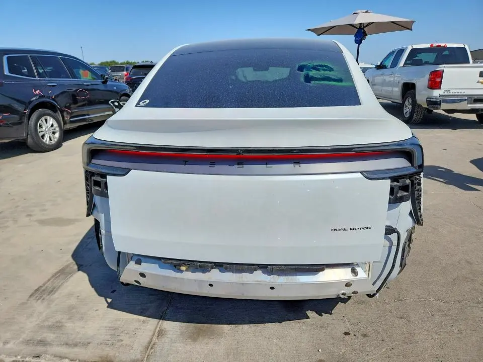2026 TESLA MODEL Y   
