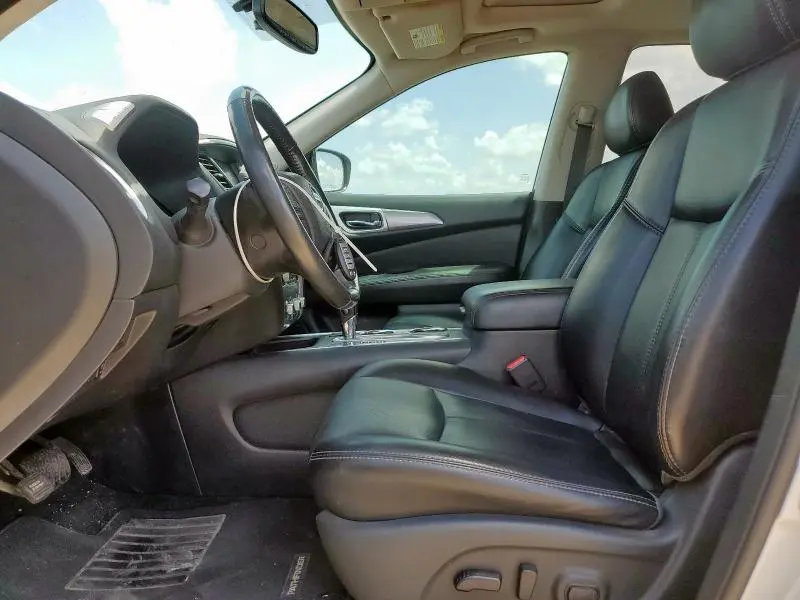 2019 NISSAN PATHFINDER S  