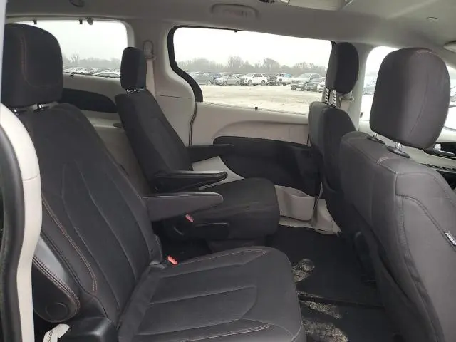 2017 CHRYSLER PACIFICA TOURING L  