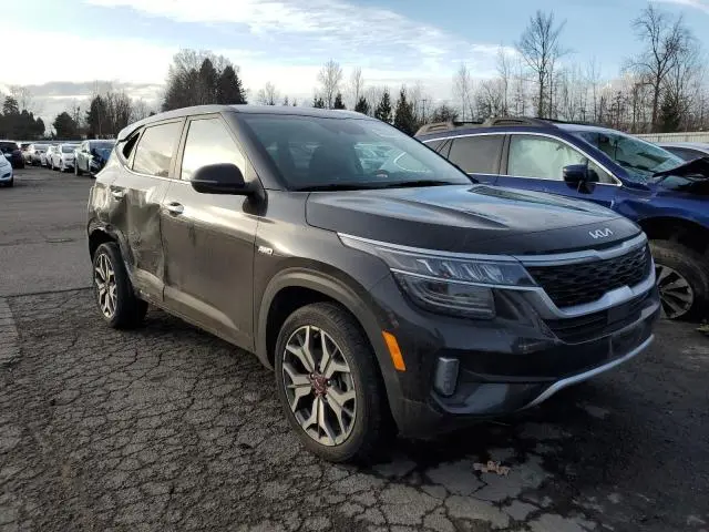 2023 KIA SELTOS SX