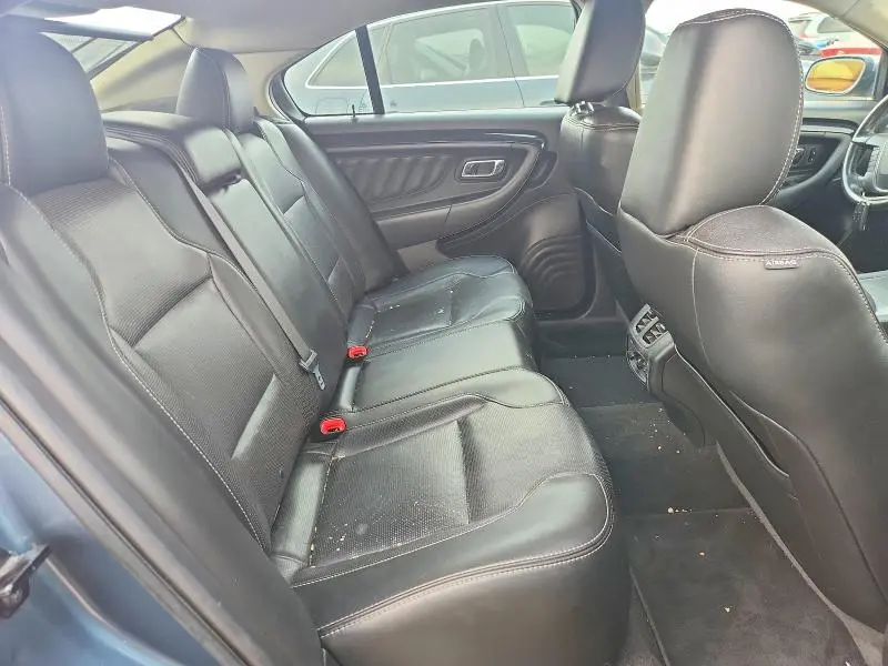 2010 FORD TAURUS LIMITED  
