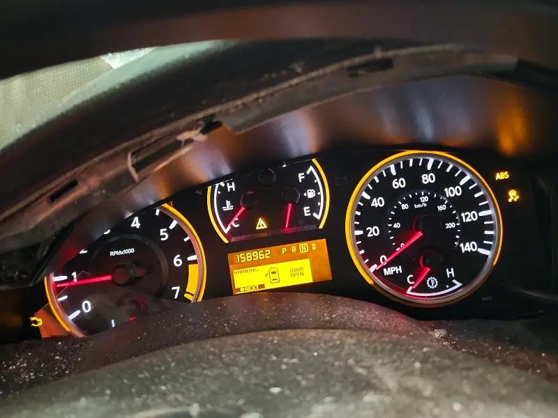 2013 NISSAN ARMADA SV  