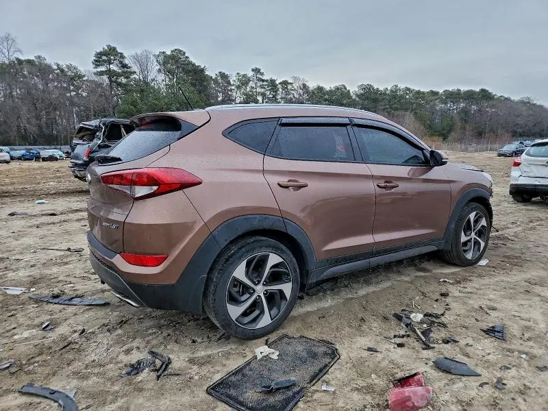 2016 HYUNDAI TUCSON   