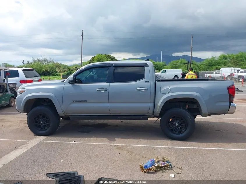 2019 TOYOTA TACOMA SR5 V6