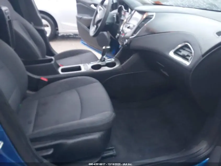 2018 CHEVROLET CRUZE LT AUTO