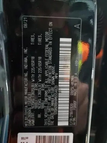 2021 TOYOTA HIGHLANDER XLE  