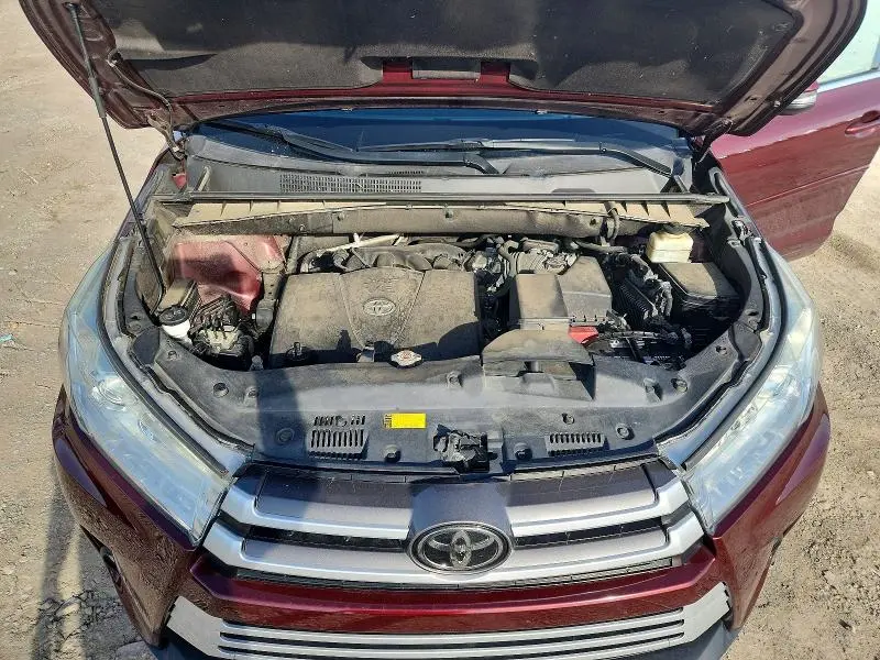 2018 TOYOTA HIGHLANDER XLE  