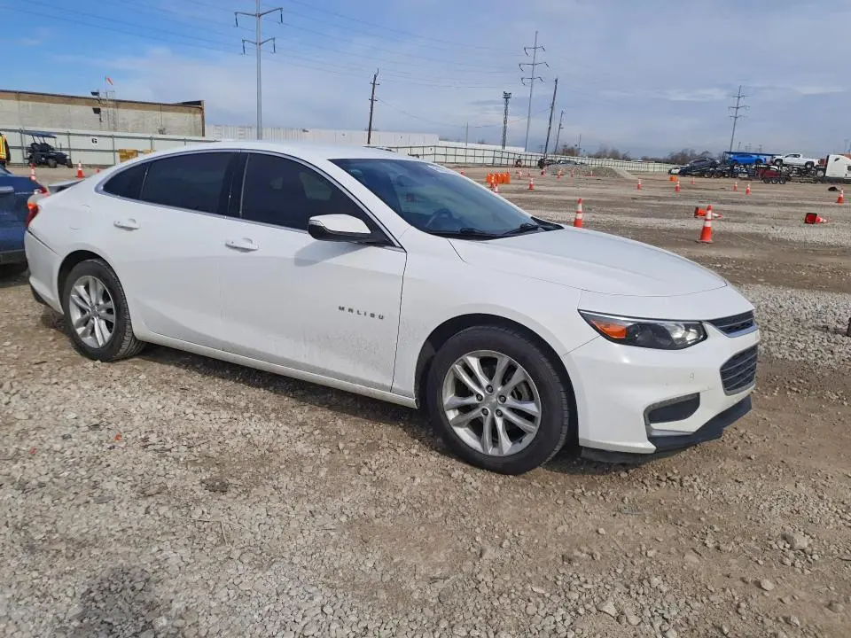 2017 CHEVROLET MALIBU LT  