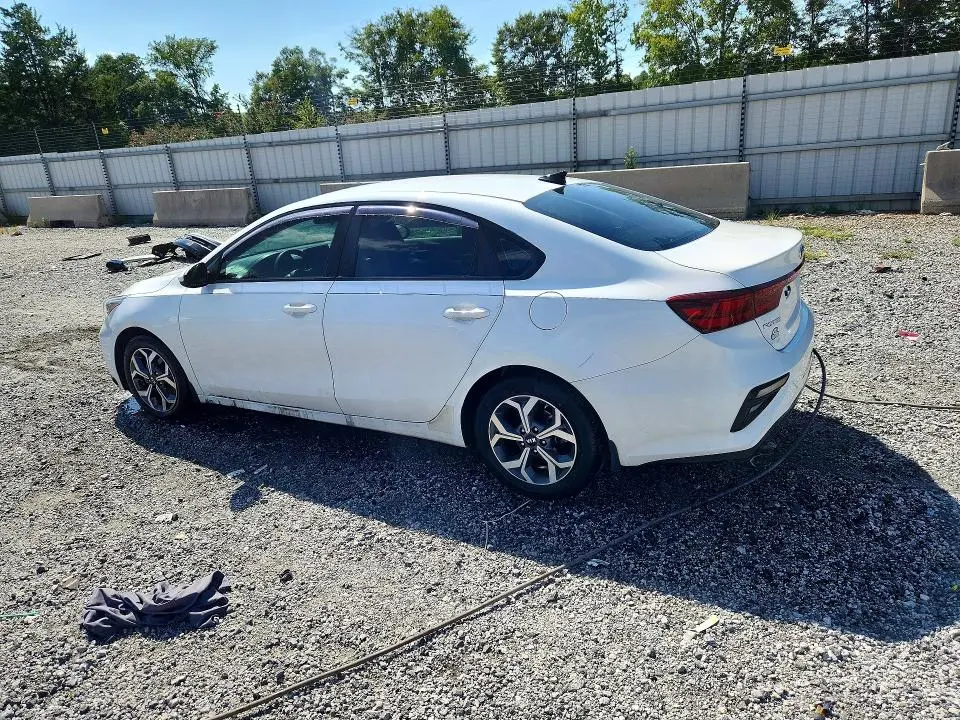2021 KIA FORTE LXS  