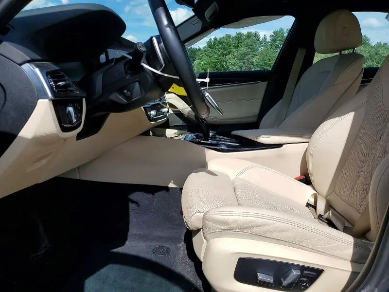 2023 BMW 530XE   