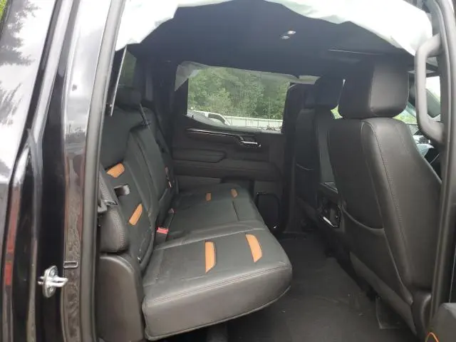 2023 GMC SIERRA K1500 AT4  