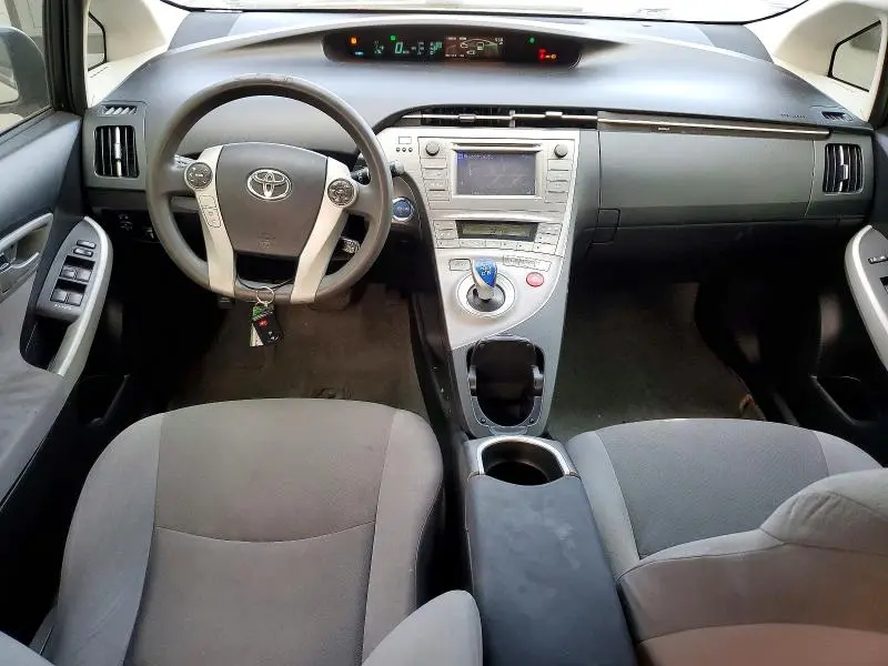 2013 TOYOTA PRIUS TWO  