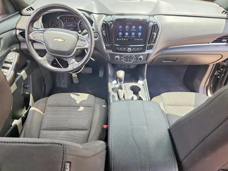 2022 CHEVROLET TRAVERSE LT  