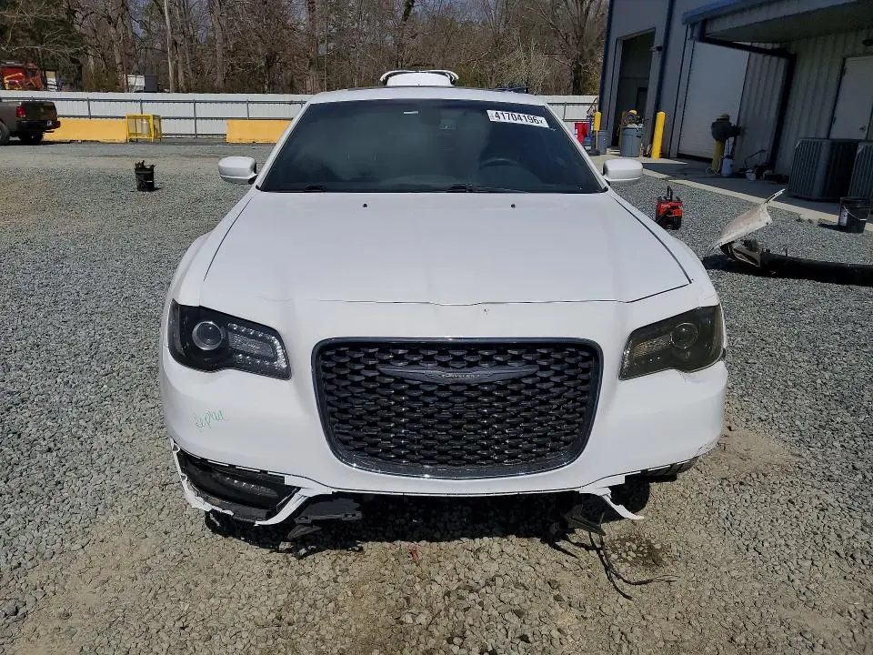 2019 CHRYSLER 300 S  