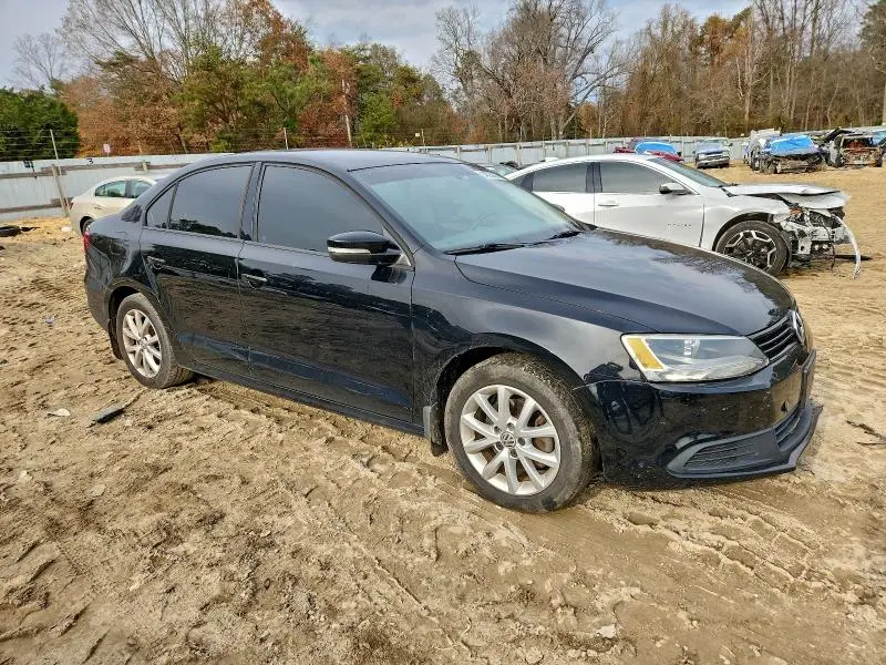 2012 VOLKSWAGEN JETTA SE  